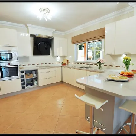 Villa Close To The Beach لاغوا
