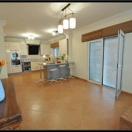 Villa Close To The Beach فيلة
