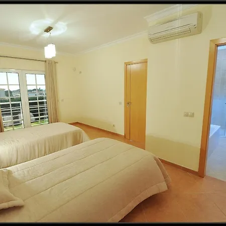 Villa Close To The Beach فيلة